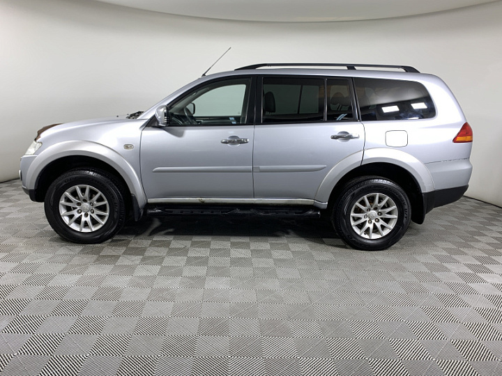 MITSUBISHI Pajero Sport 2.5, 2010 года, Автоматическая, Серебристый
