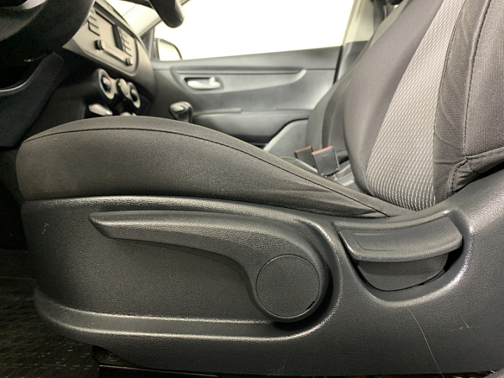 KIA Rio 1.4, 2017 года, Автоматическая, ЧЕРНЫЙ