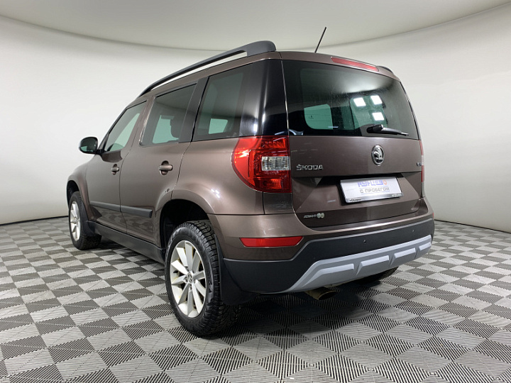 SKODA Yeti 1.6, 2014 года, Механика, КОРИЧНЕВЫЙ