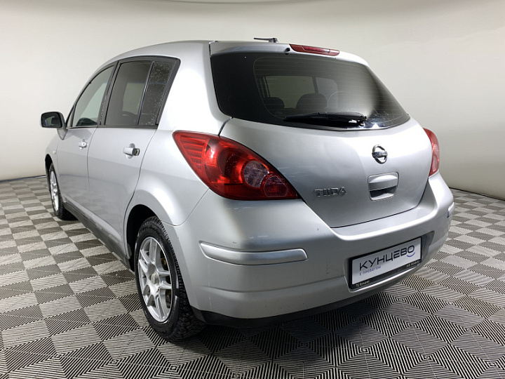 NISSAN Tiida 1.6, 2007 года, Механика, Серебристый