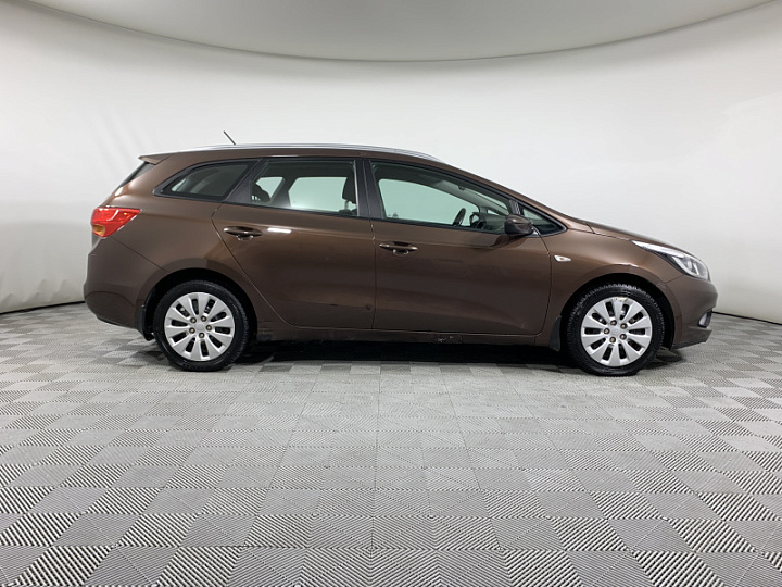 KIA Ceed 1.6, 2013 года, Механика, КОРИЧНЕВЫЙ