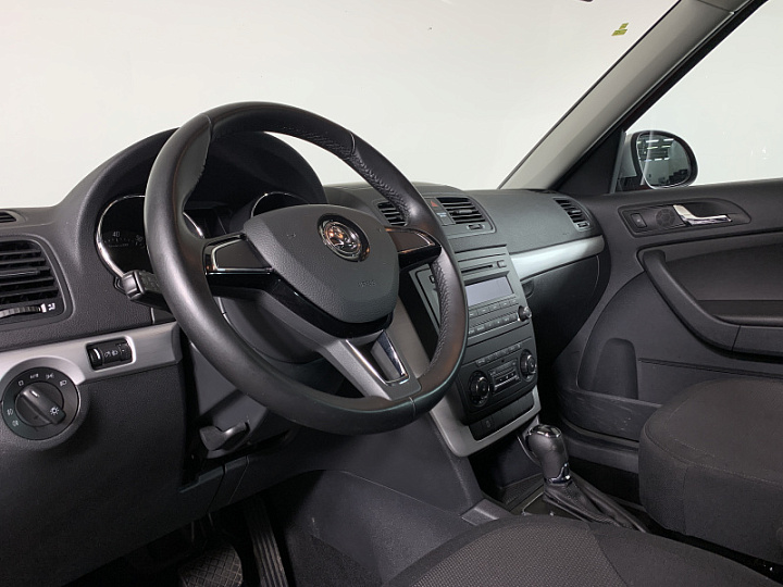 SKODA Yeti 1.2, 2014 года, Робот, КРАСНЫЙ
