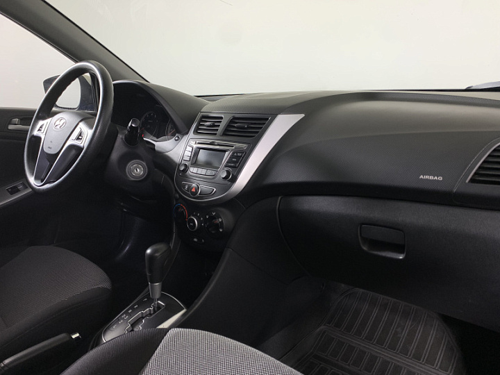 Hyundai Solaris 1.6, 2011 года, Автоматическая, ТЕМНО-СИНИЙ