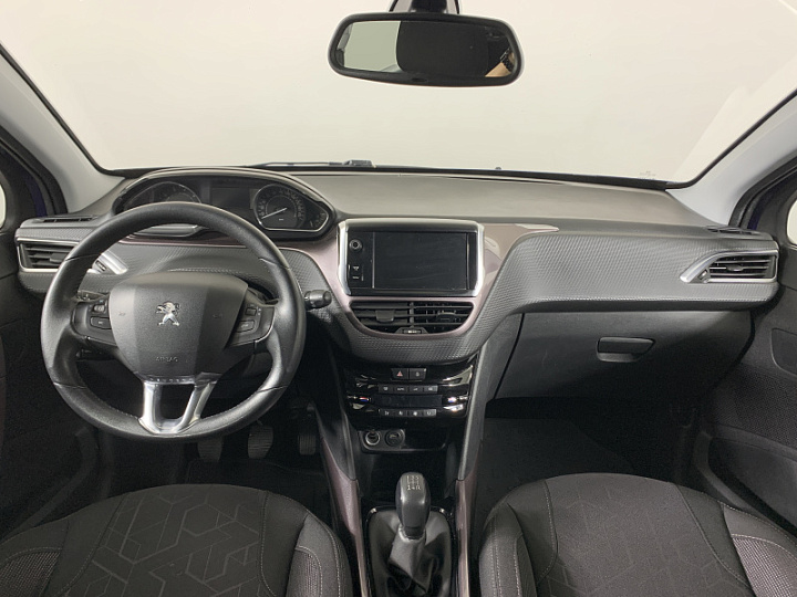 PEUGEOT 2008 1.5, 2014 года, Механика, ФИОЛЕТОВЫЙ