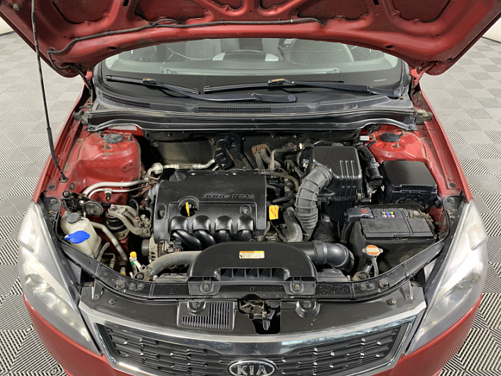 KIA Ceed 1.6, 2012 года, Механика, КРАСНЫЙ