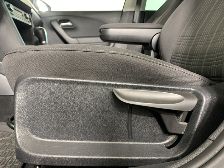 VOLKSWAGEN Polo 1.4, 2016 года, Робот, БЕЛЫЙ
