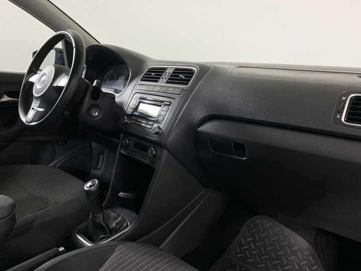 VOLKSWAGEN Polo 1.6, 2012 года, Механика, СИНИЙ