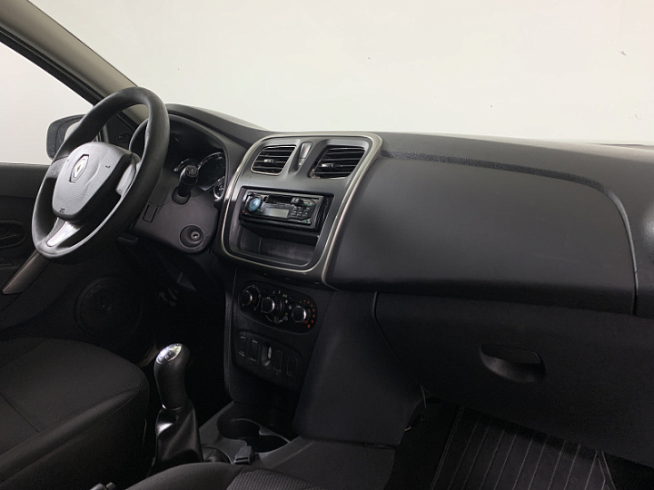 RENAULT Logan 1.6, 2017 года, Механика, БЕЛЫЙ