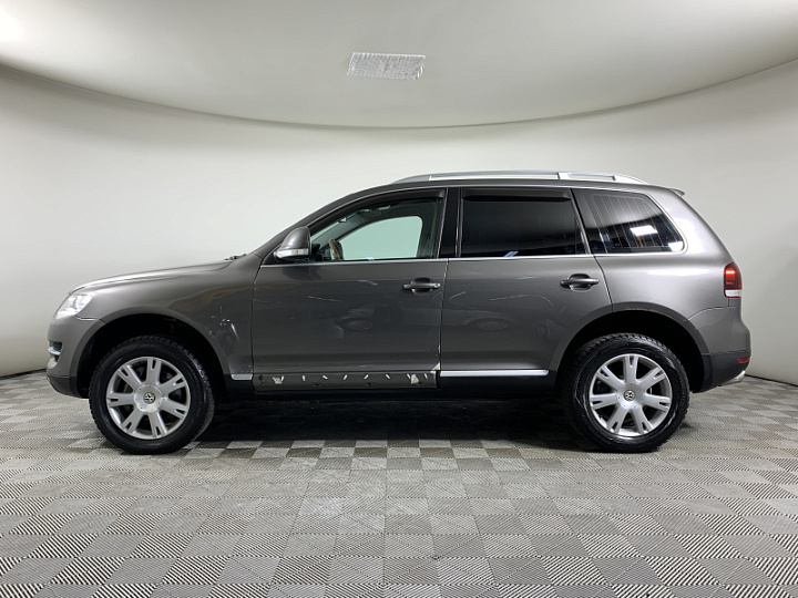 VOLKSWAGEN Touareg 3, 2010 года, Автоматическая, СЕРЫЙ