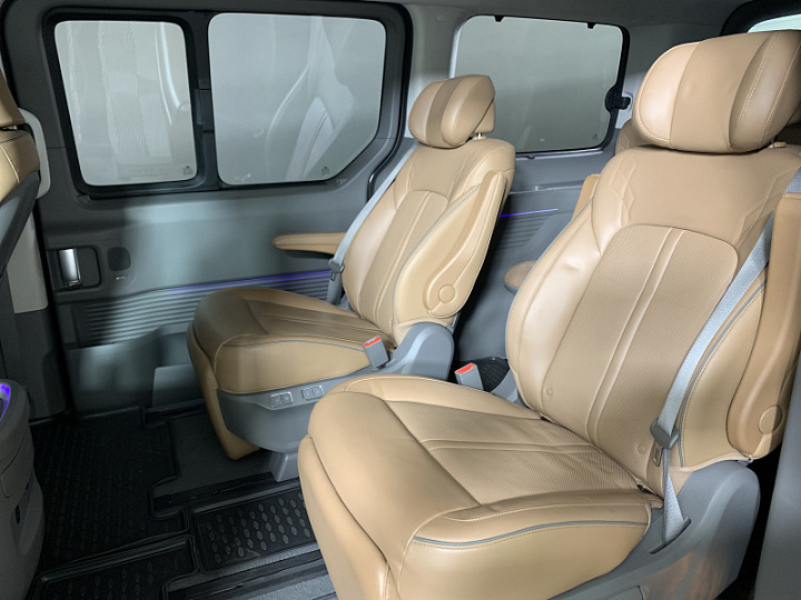HYUNDAI STARIA 2.2, 2022 года, Автоматическая, ЧЕРНЫЙ