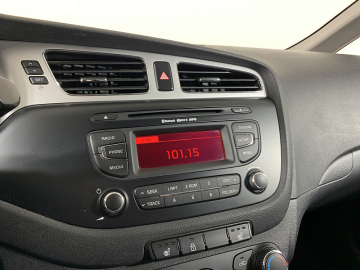 KIA Ceed 1.6, 2013 года, Механика, КОРИЧНЕВЫЙ