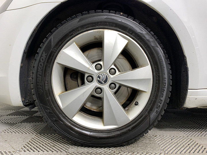 SKODA Octavia 1.8, 2015 года, Робот, БЕЛЫЙ