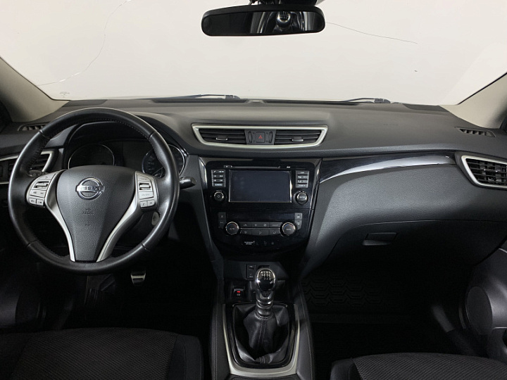 Nissan Qashqai 2, 2015 года, Механика, Серебристый