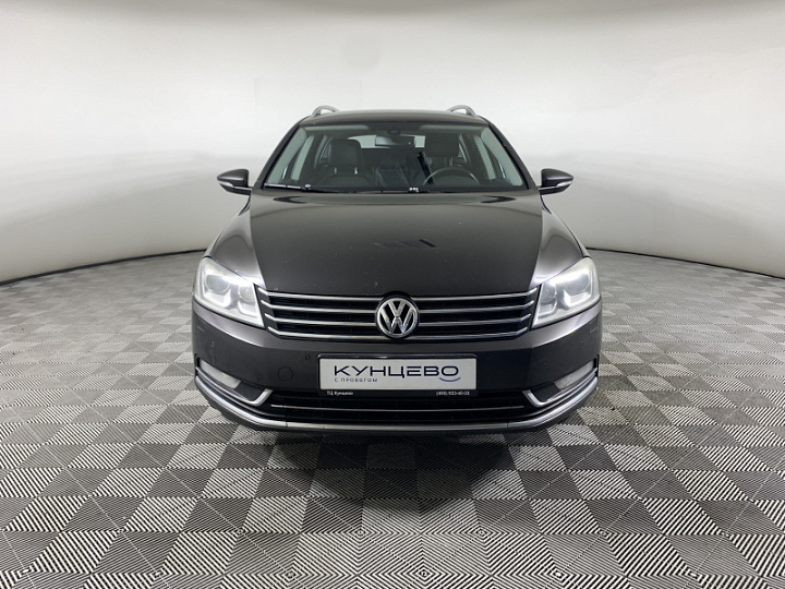Volkswagen Passat 1.8, 2011 года, Робот, Черный