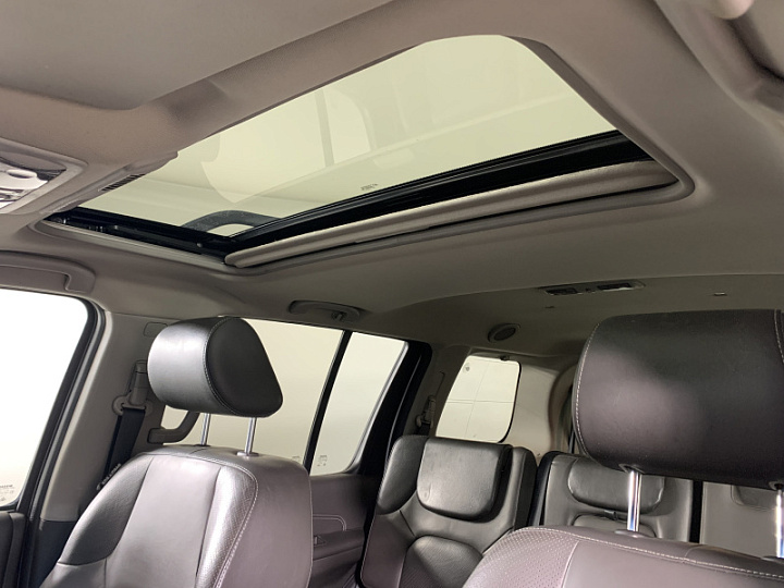 NISSAN Pathfinder 2.5, 2010 года, Автоматическая, Серебристый