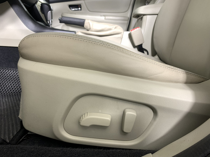 Subaru XV 2, 2013 года, Вариатор, Темно-серый