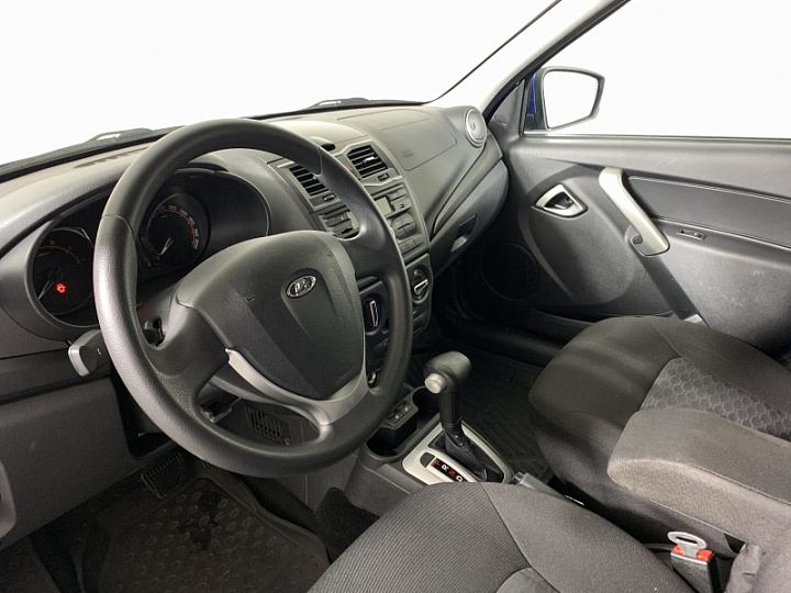 Lada Granta 1.6, 2019 года, Автоматическая, ЯРКО-СИНИЙ