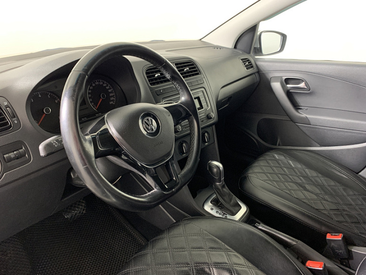 VOLKSWAGEN Polo 1.6, 2016 года, Автоматическая, Серебристый