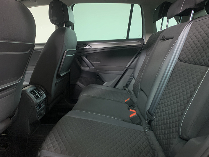 VOLKSWAGEN Tiguan 1.4, 2018 года, Робот, БЕЛЫЙ