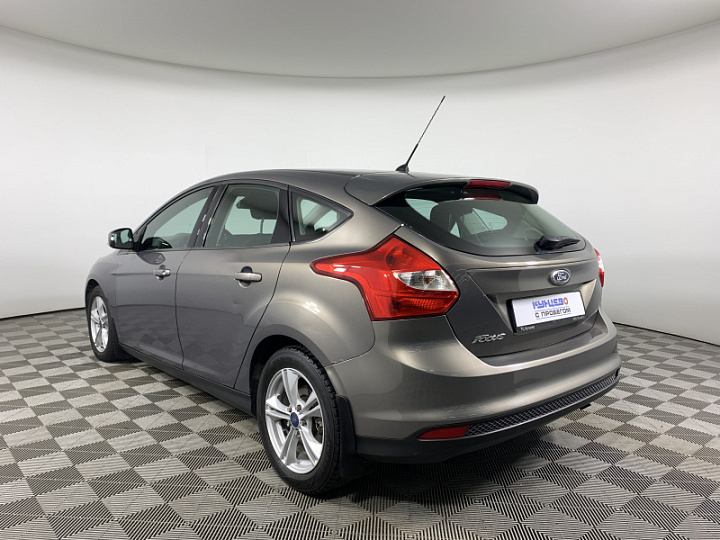 FORD Focus 1.6, 2011 года, Робот, Серо-коричневый