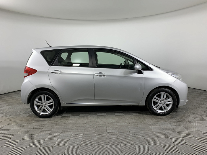 SUBARU Trezia 1.4, 2011 года, Робот, Серебристый