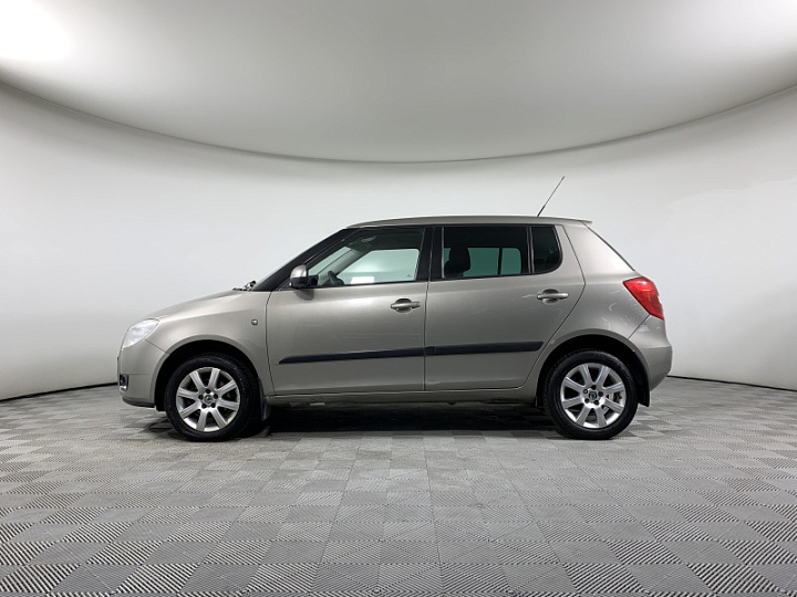 SKODA Fabia 1.4, 2010 года, Механика, СЕРЫЙ