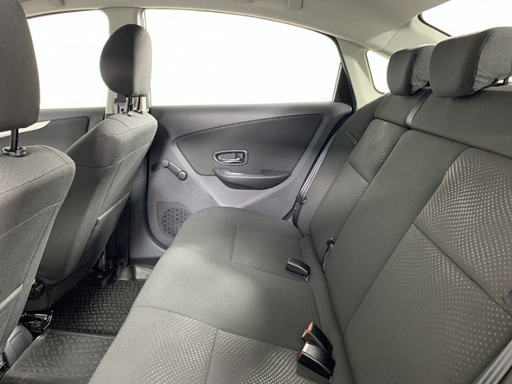 NISSAN Almera 1.6, 2014 года, Автоматическая, Серо-бежевый