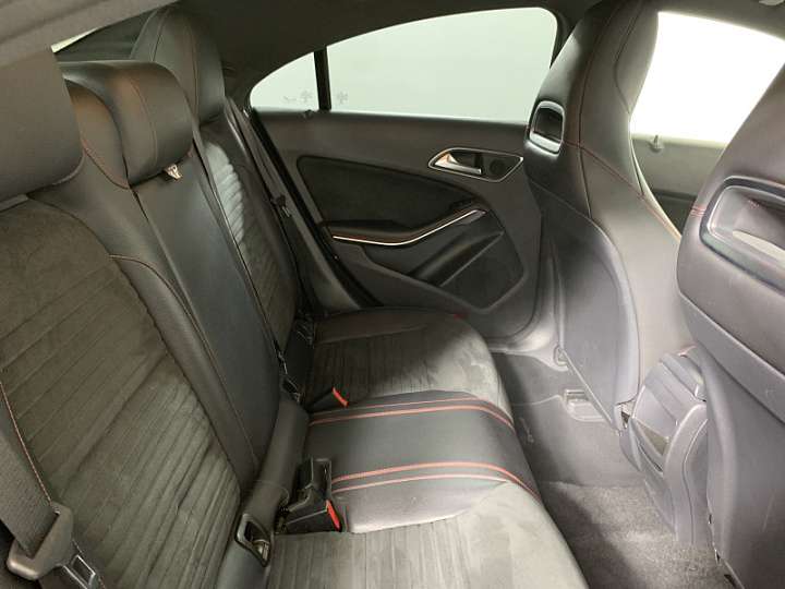 MERCEDES-BENZ CLA 1.6, 2014 года, Робот, ФИОЛЕТОВЫЙ