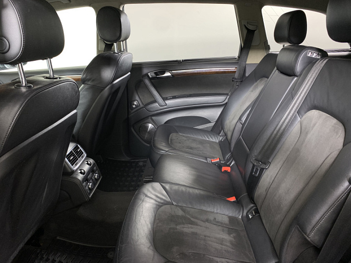 Audi Q7 3, 2009 года, Автоматическая, Светло серый