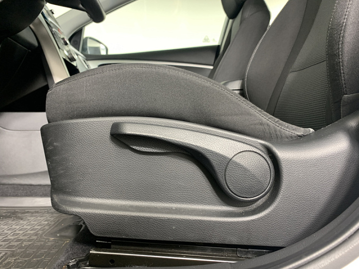 HYUNDAI i30 1.6, 2014 года, Автоматическая, БЕЛЫЙ