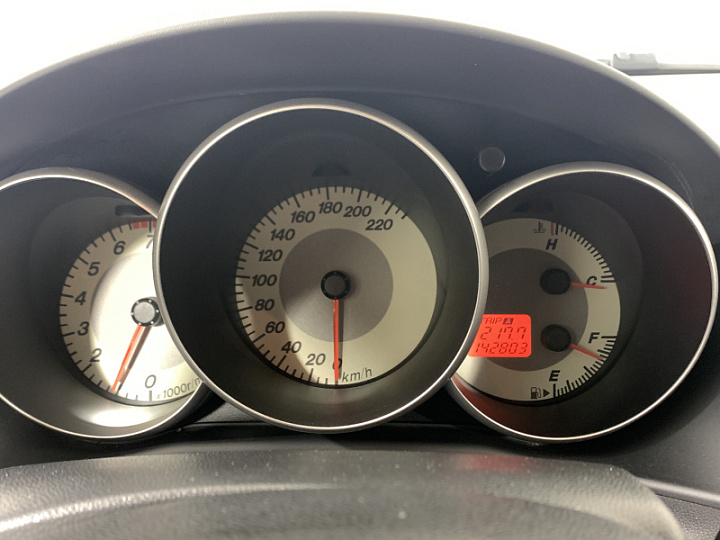 MAZDA 3 2, 2008 года, Механика, Золотистый