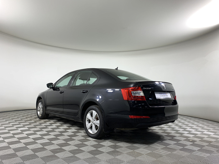 SKODA Octavia 1.8, 2017 года, Робот, ЧЕРНЫЙ