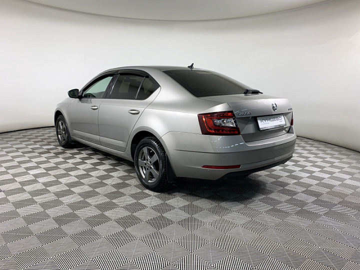 SKODA Octavia 1.6, 2019 года, Механика, БЕЖЕВЫЙ