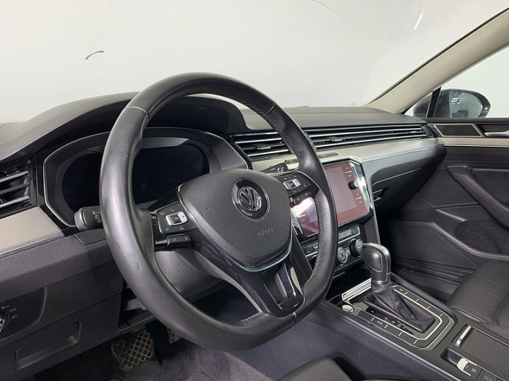 VOLKSWAGEN Passat 1.4, 2017 года, Робот, ЧЕРНЫЙ