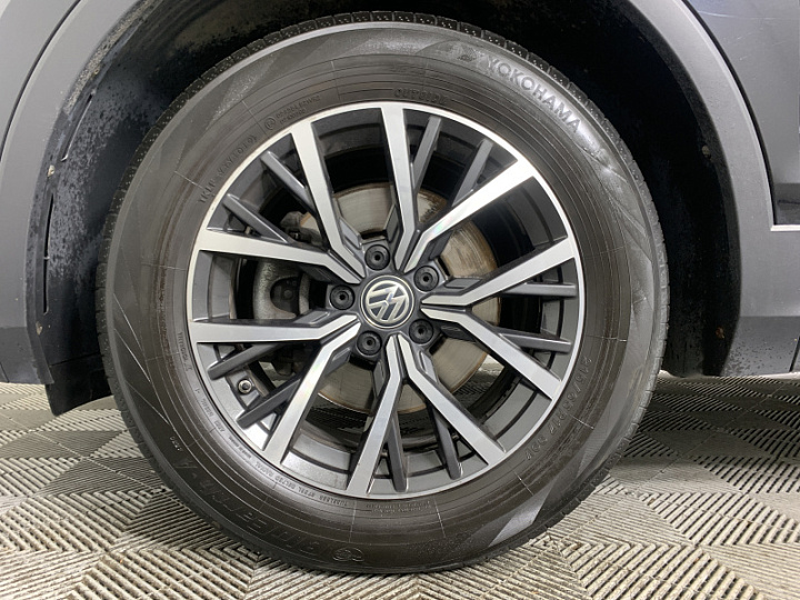 VOLKSWAGEN Tiguan 1.4, 2019 года, Робот, ЧЕРНЫЙ