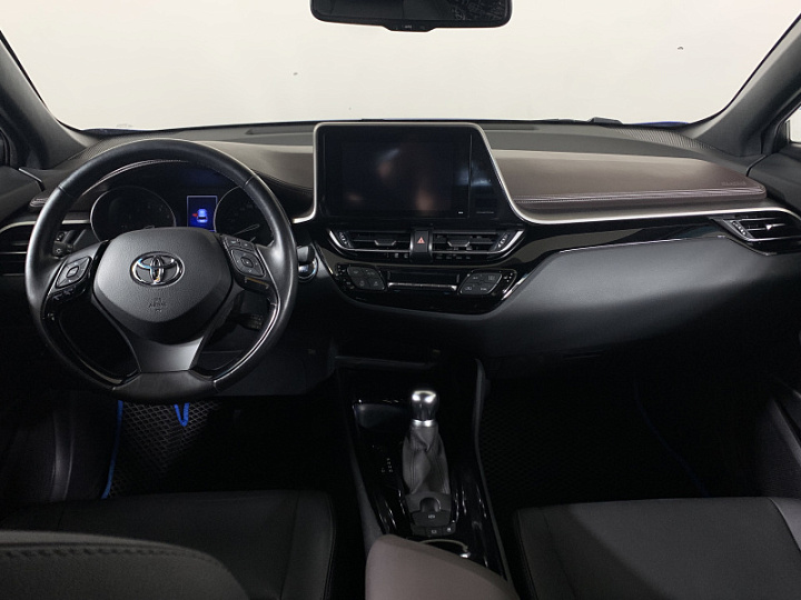 Toyota C-HR 1.197, 2019 года, Автоматическая, Синий