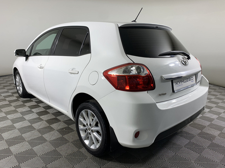 TOYOTA Auris 1.6, 2010 года, Автоматическая, БЕЛЫЙ