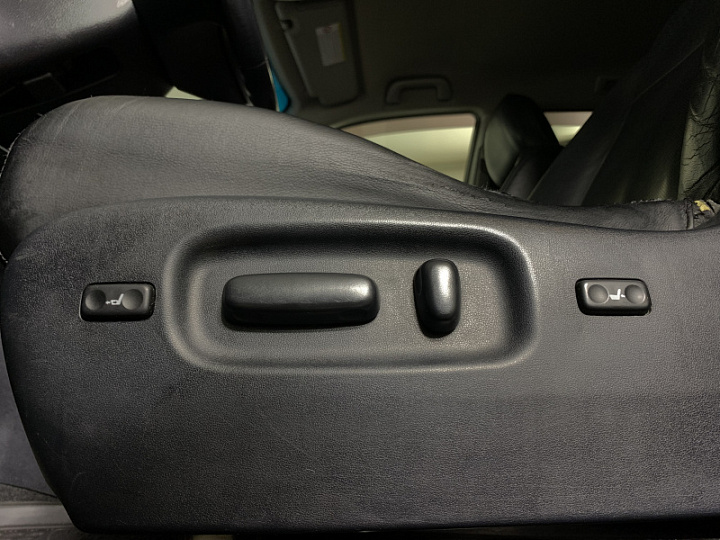 Toyota Highlander 3.5, 2011 года, Автоматическая, Черный