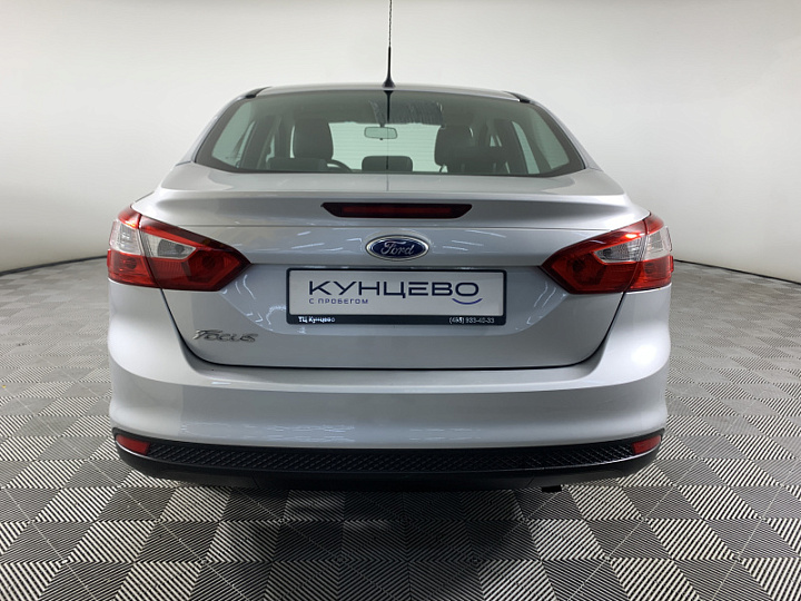 FORD Focus 1.6, 2012 года, Механика, Серебристый