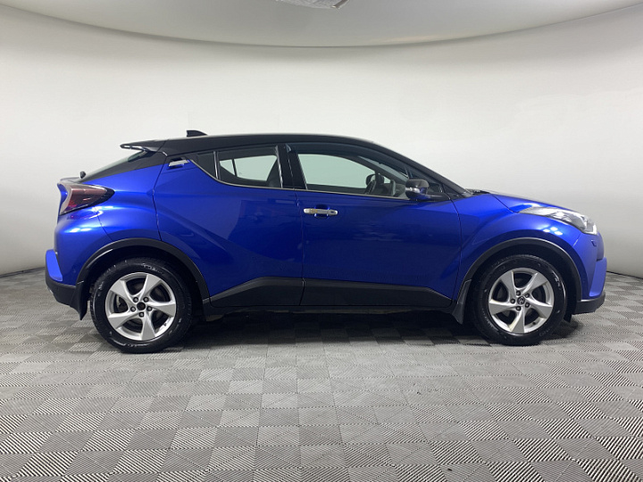 Toyota C-HR 1.197, 2019 года, Автоматическая, Синий