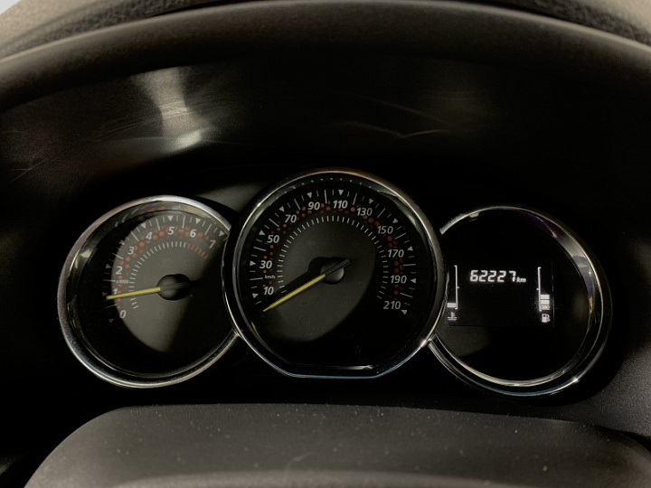 RENAULT Sandero 1.6, 2019 года, Механика, Светло-синий