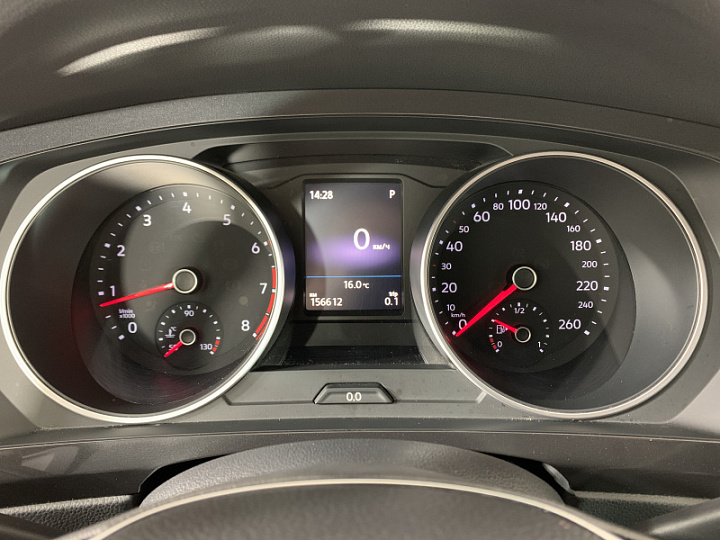VOLKSWAGEN Tiguan 1.4, 2017 года, Робот, БЕЛЫЙ