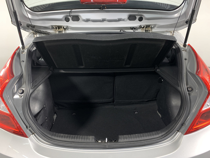 HYUNDAI Solaris 1.4, 2013 года, Автоматическая, Серебристый