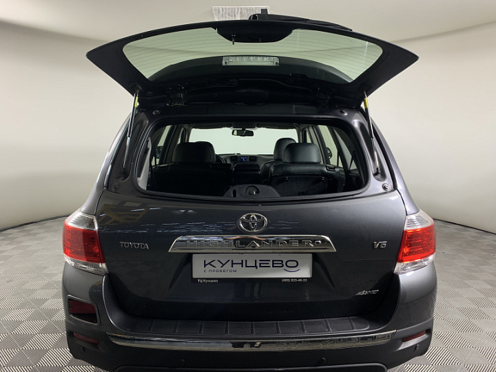 Toyota Highlander 3.5, 2012 года, Автоматическая, Серый