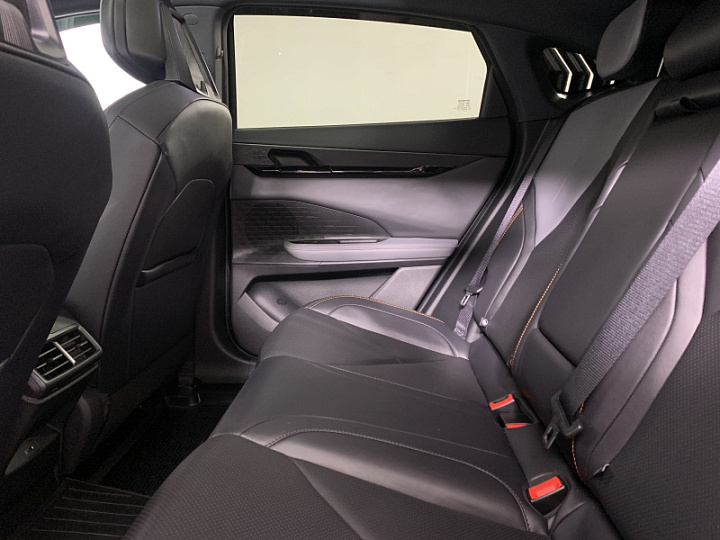 CHANGAN UNI-V 1.5, 2023 года, Автоматическая, ЧЕРНЫЙ