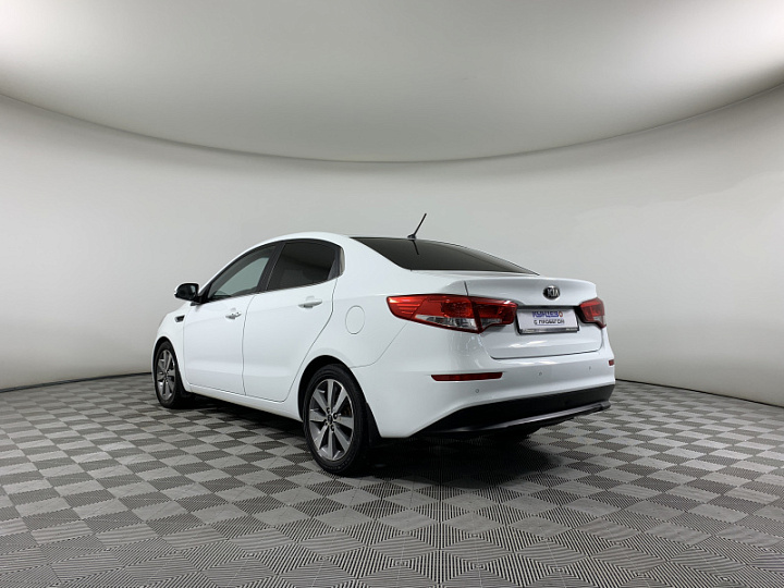 KIA Rio 1.6, 2015 года, Автоматическая, БЕЛЫЙ
