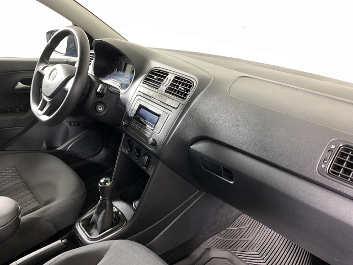 VOLKSWAGEN Polo 1.6, 2018 года, Механика, ЯРКО-СИНИЙ