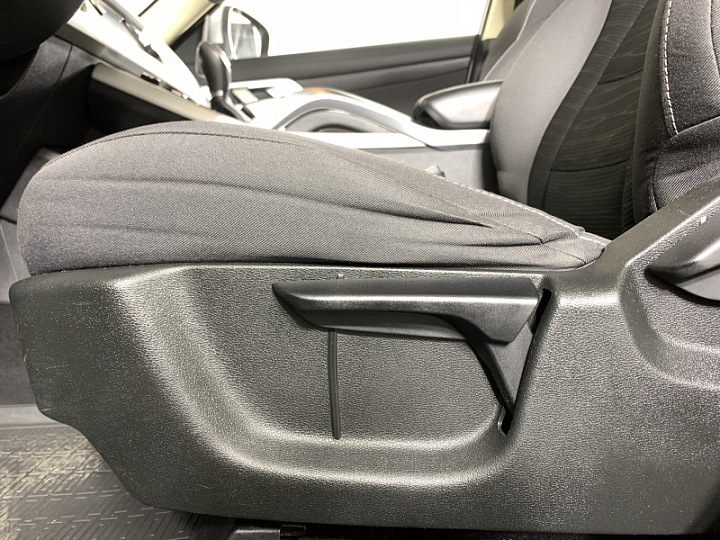 GEELY Atlas 2.4, 2019 года, Автоматическая, Серебристый