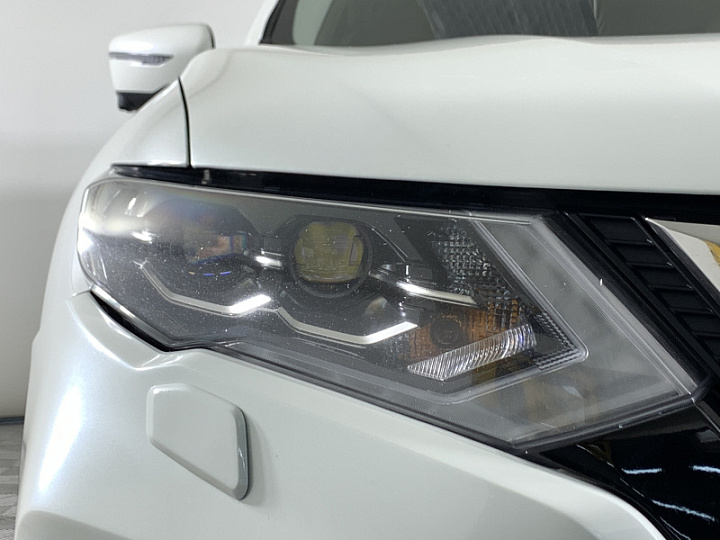 NISSAN X-Trail 2.5, 2021 года, Вариатор, БЕЛЫЙ