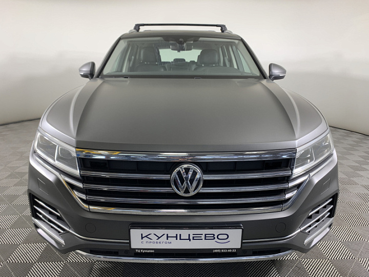 VOLKSWAGEN Touareg 2, 2019 года, Автоматическая, СЕРЫЙ